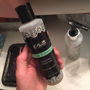 Glycolic and Salicylic Toner